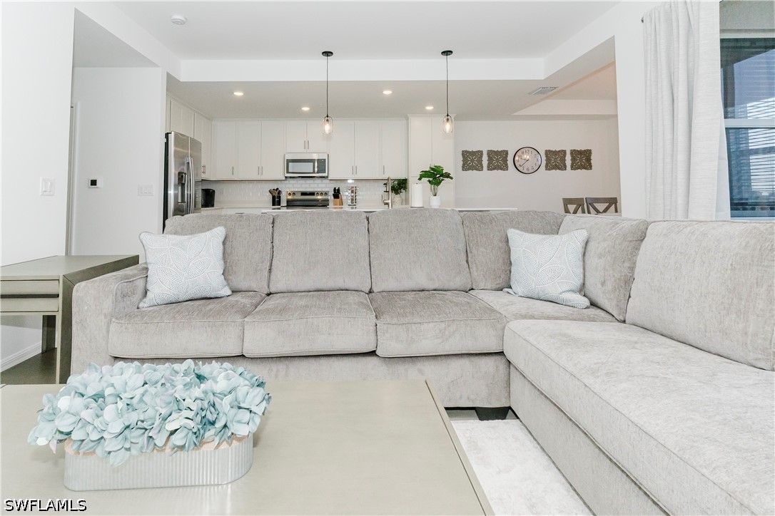 5583 Double Eagle Cir 4137 Property Photo 11