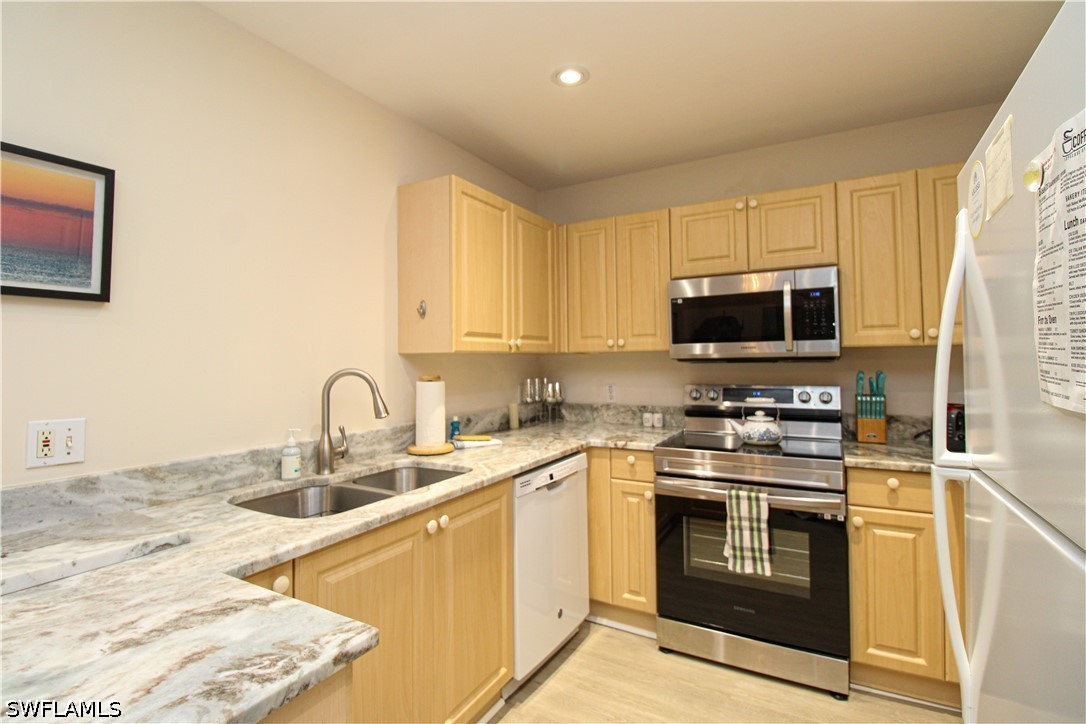 519 Roma Ct 3206 Property Photo 17