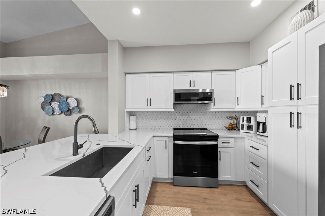 20261 Estero Gardens Cir 207 Property Photo 7