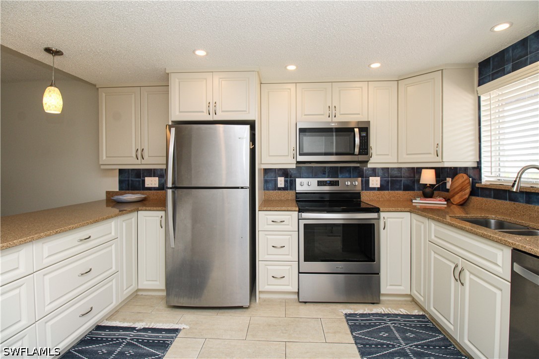 1686 Blue Point Ave B7 Property Photo 16