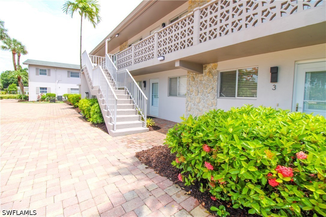 1686 Blue Point Ave B7 Property Photo 6