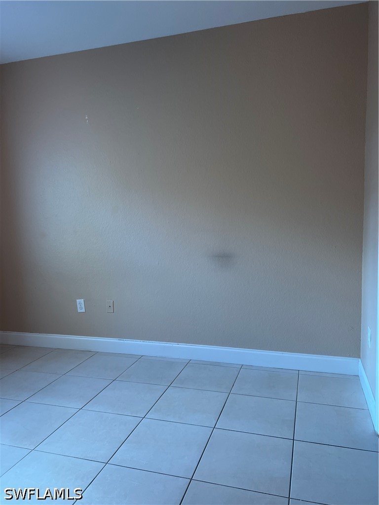 23500 Walden Center Dr 106 Property Photo 7