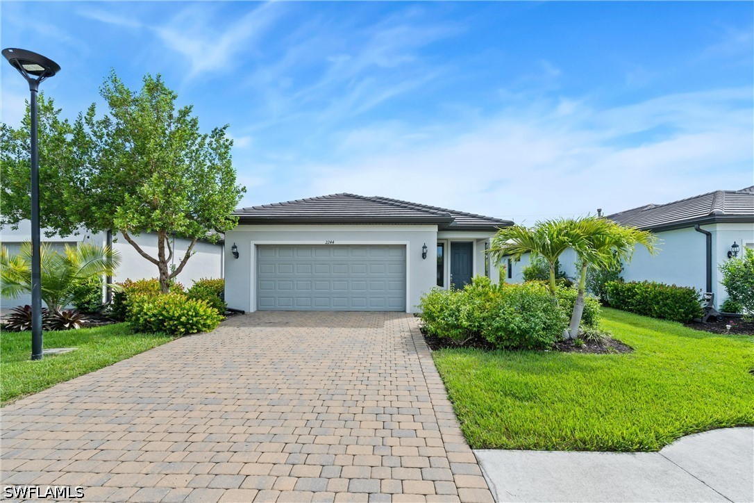 2244 Yellowfin Cir Property Photo 3