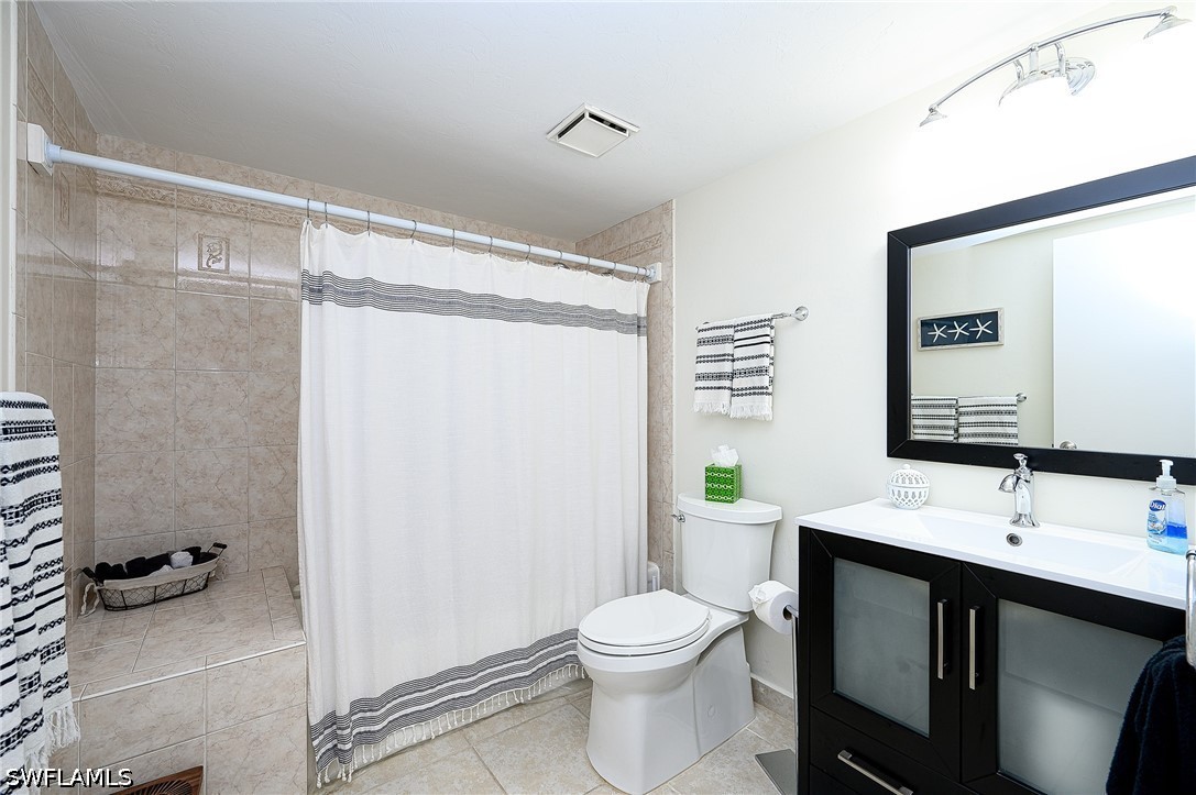 135 Cypress Way E C Property Photo 20
