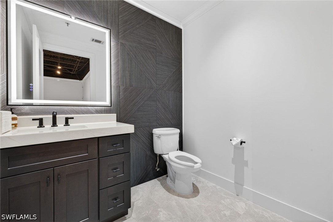 226021642 Property Photo 26
