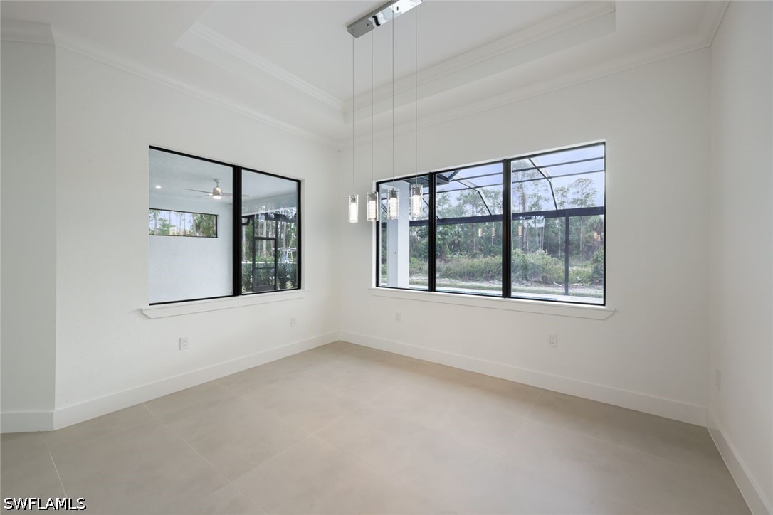 2806 Golden Gate Blvd W Property Photo 15