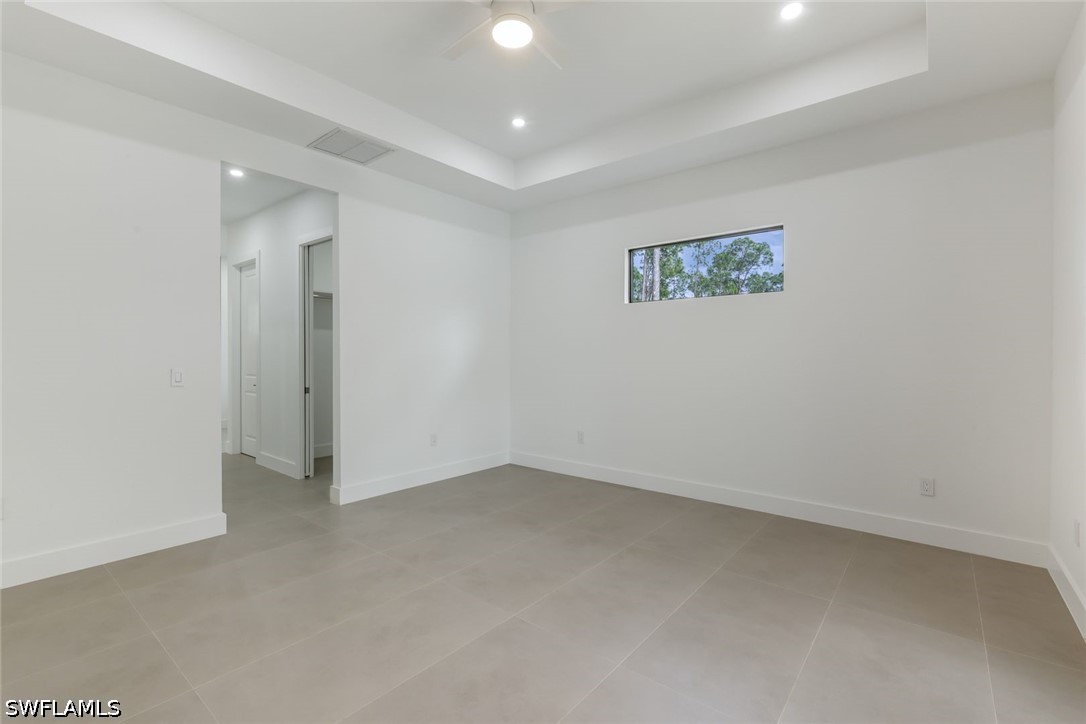 2806 Golden Gate Blvd W Property Photo 18