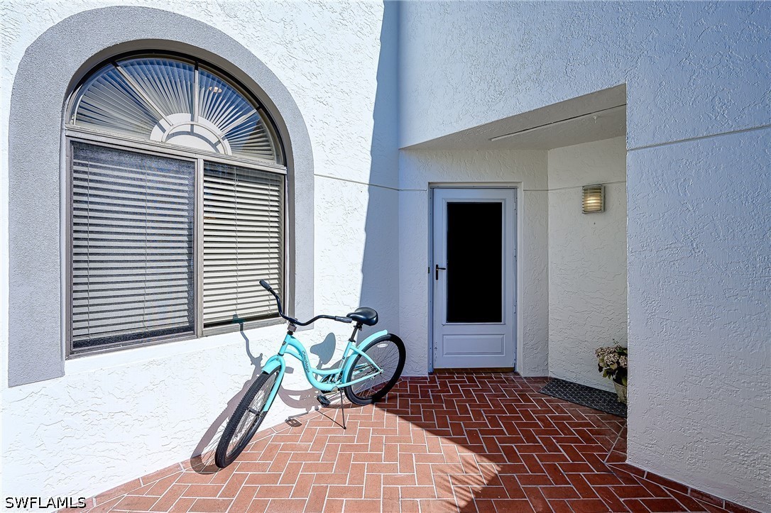 613 Beachwalk Cir 203 Property Photo 5