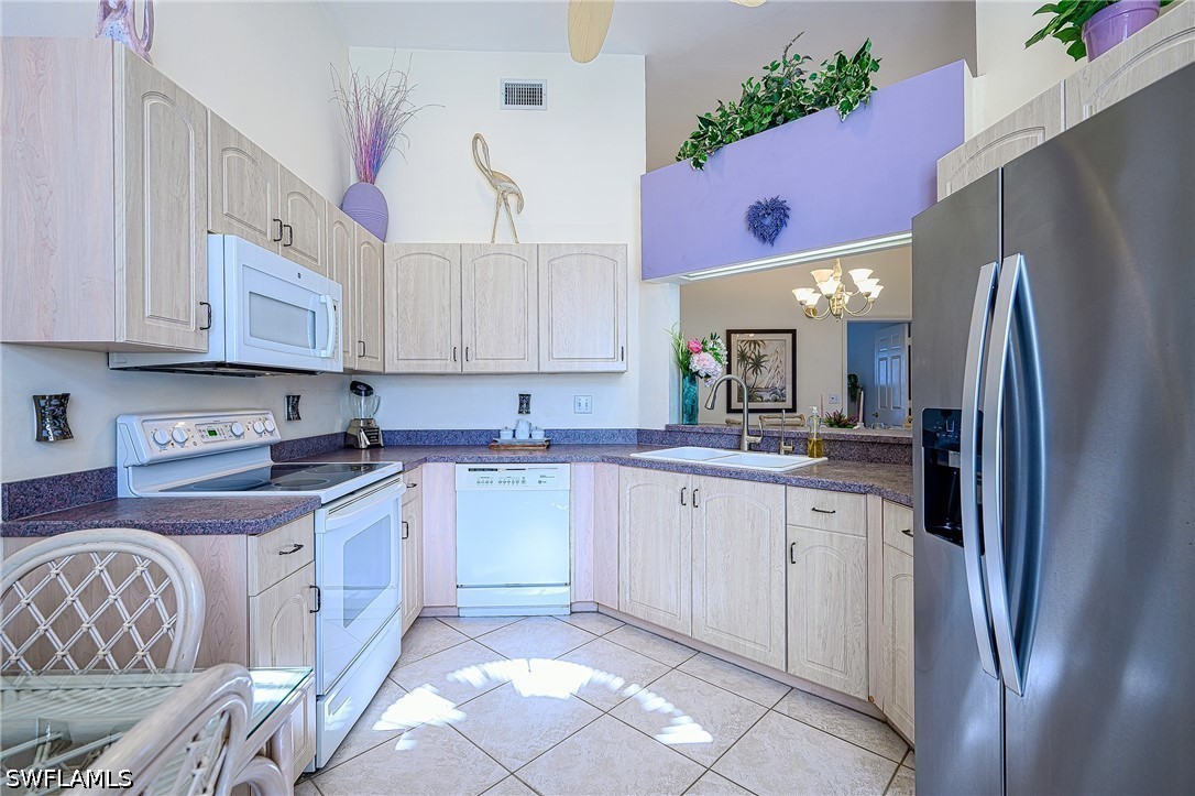 613 Beachwalk Cir 203 Property Photo 15