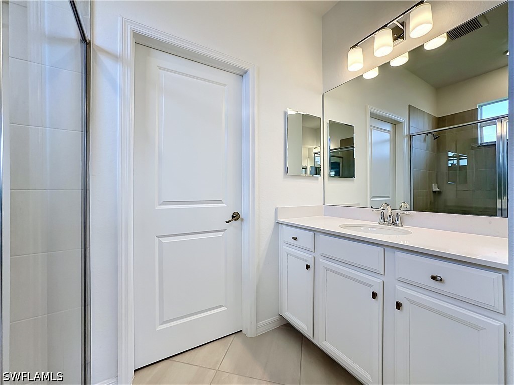 2558 Vine Ave Property Photo 33