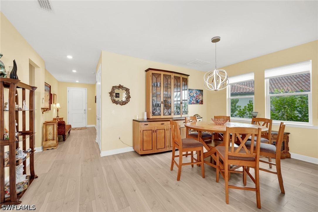 2078 Grove Dr Property Photo 8