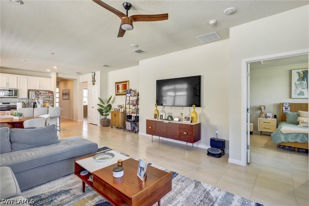15806 Gem View St Property Photo 13
