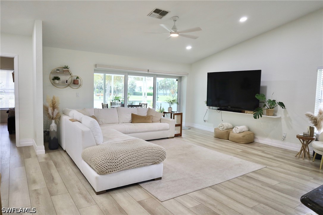 6123 Montego Bay Loop Property Photo 3