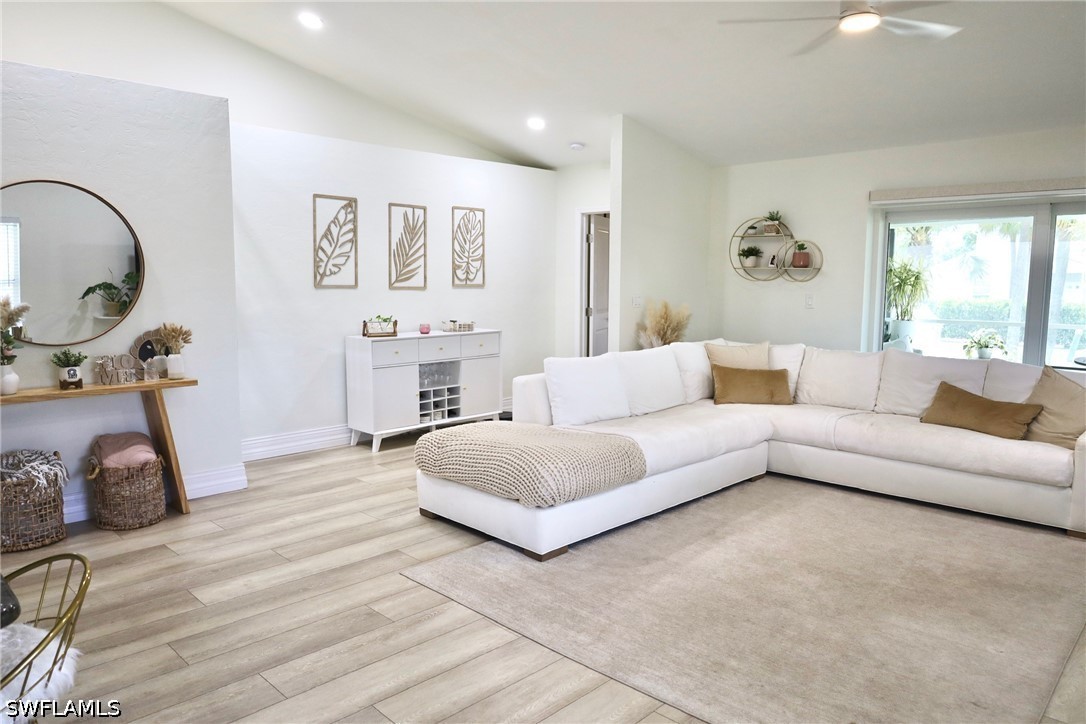 6123 Montego Bay Loop Property Photo 4