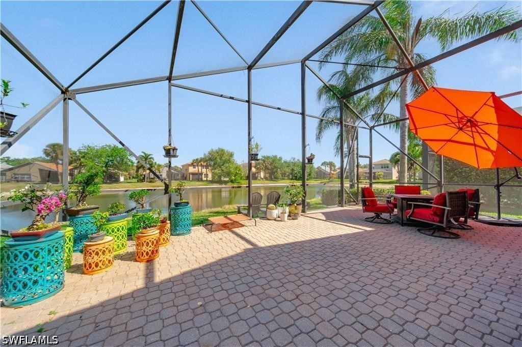 1638 Triangle Palm Ter Property Photo 19