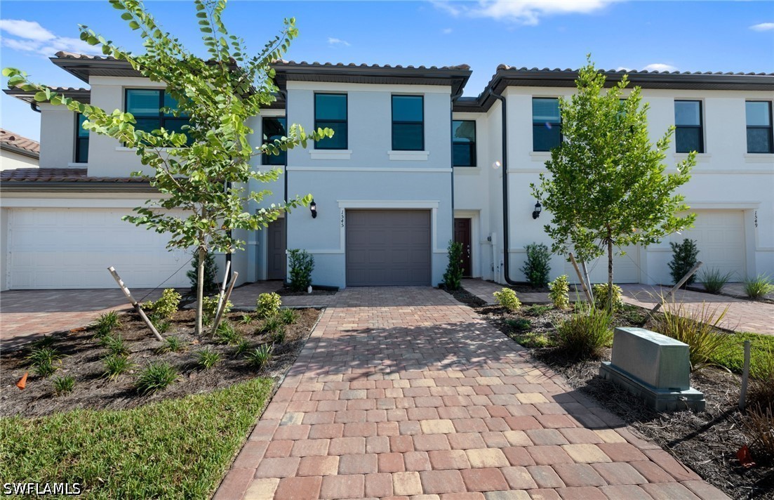 1552 Lake Jessup Cir Property Photo 1