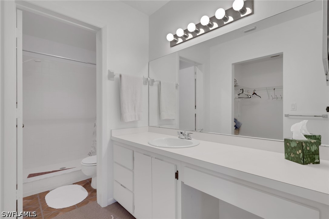 15456 Admiralty Cir 10 Property Photo 16