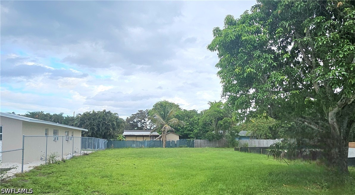 Bayside St Property Photo 3