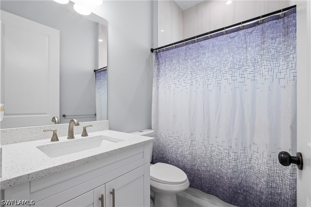 226021927 Property Photo 12