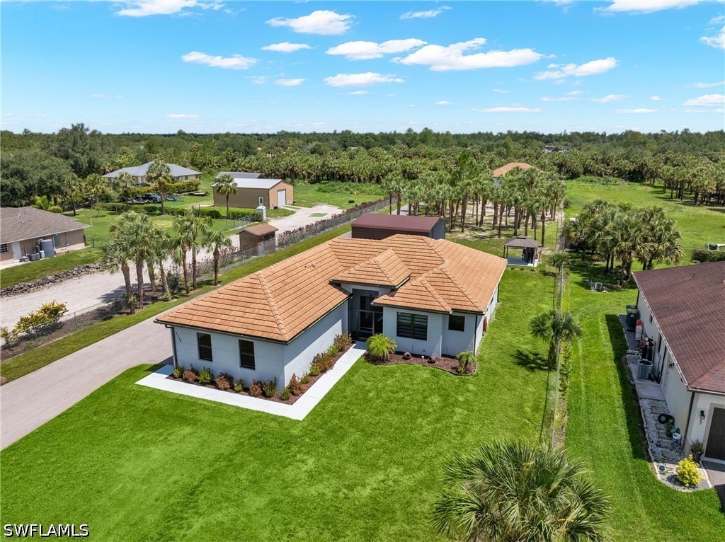 2759 18th Ave Se Property Photo 3