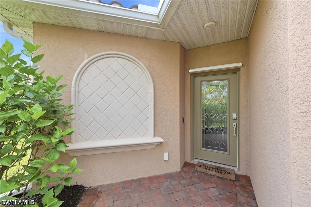 2584 Vine Ave Property Photo 3