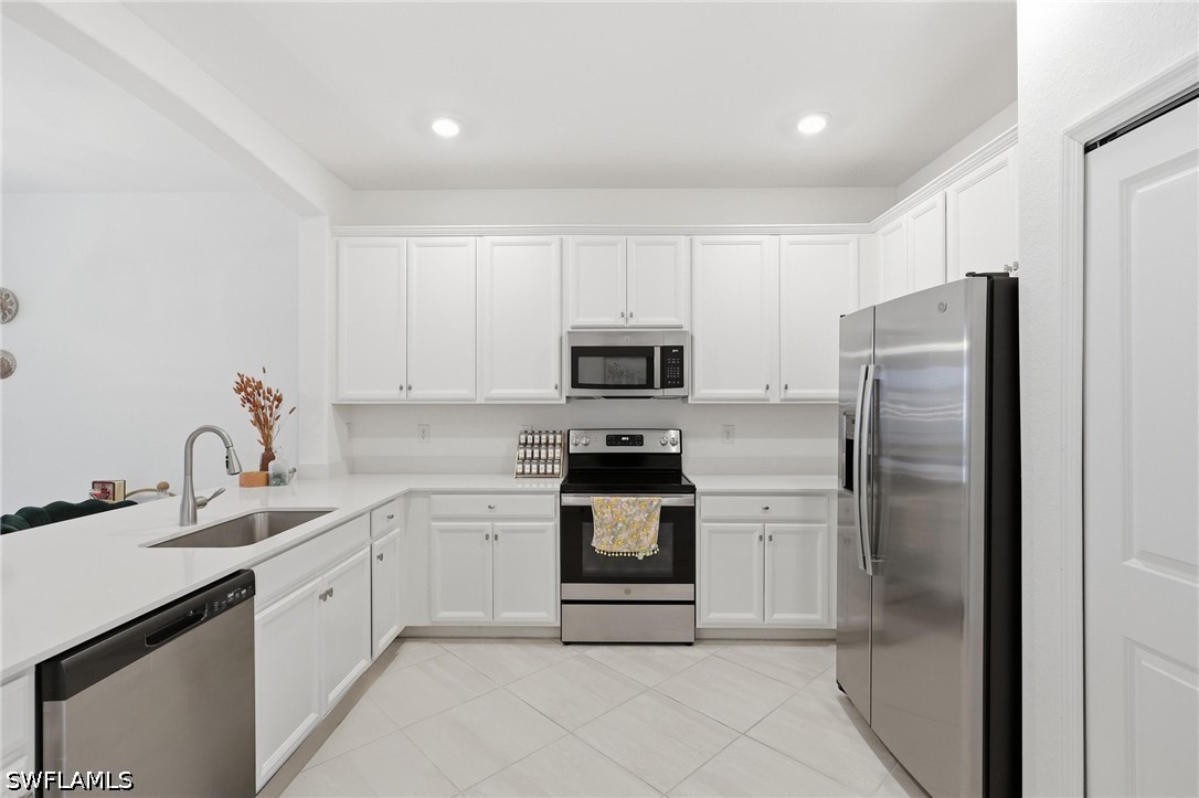 2584 Vine Ave Property Photo 5