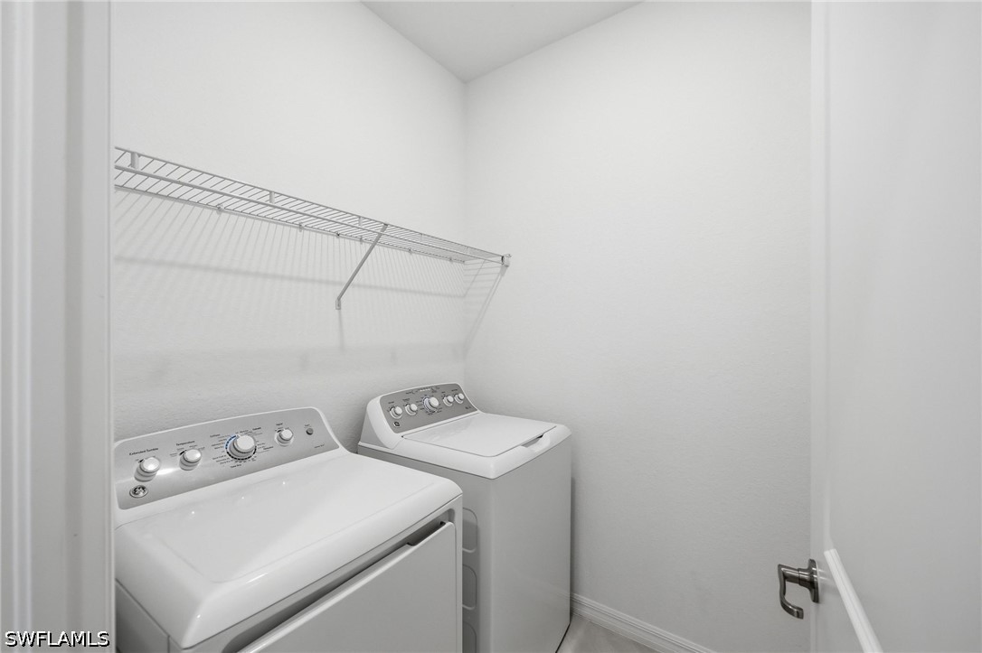 2584 Vine Ave Property Photo 26