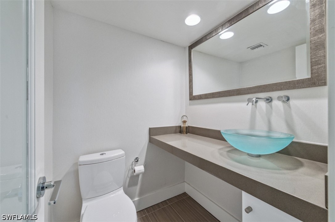 226021978 Property Photo 16
