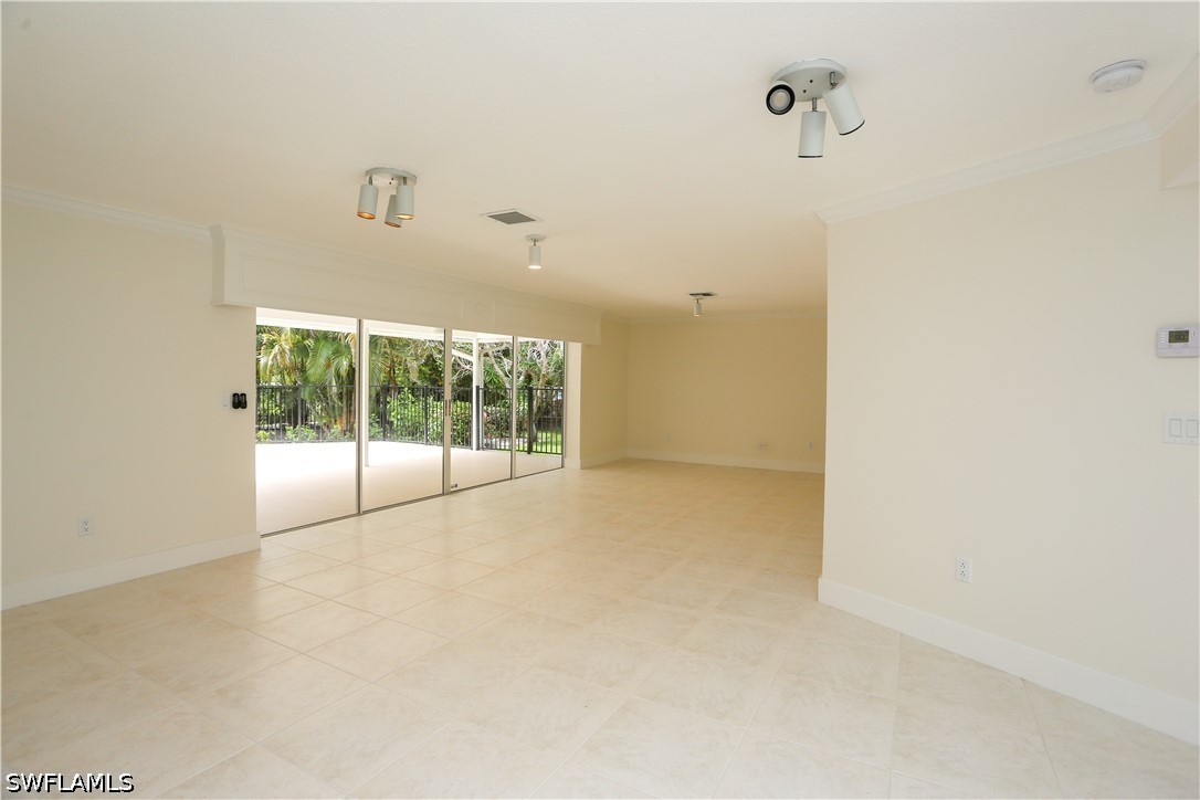 2901 Crayton Rd Property Photo 34