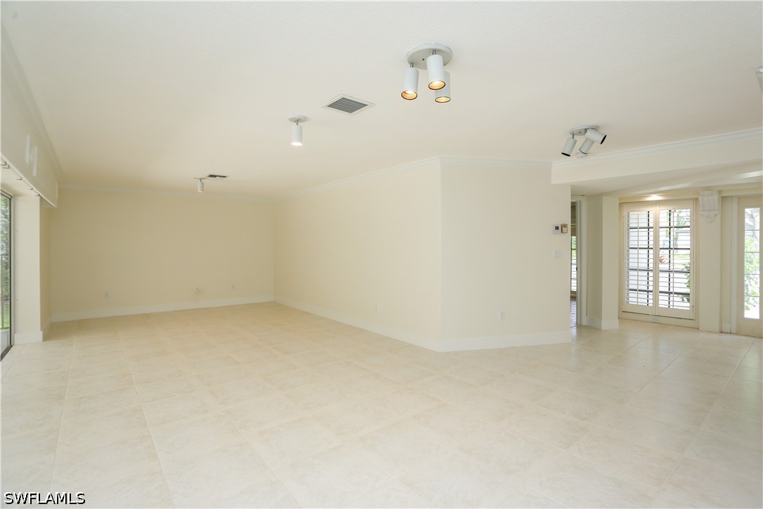 2901 Crayton Rd Property Photo 36