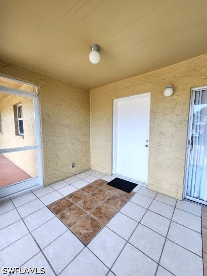 2000 Alamanda Dr 206 Property Photo 2