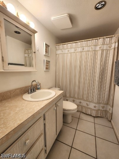 2000 Alamanda Dr 206 Property Photo 13