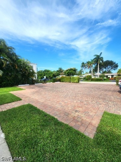 2000 Alamanda Dr 206 Property Photo 15