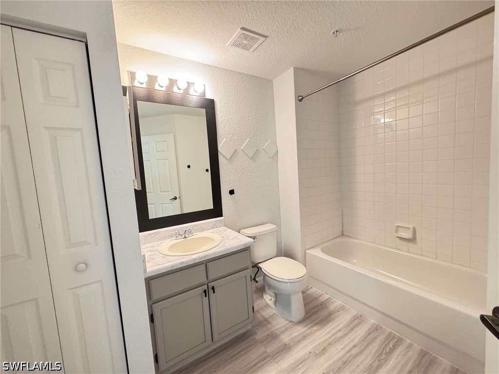 226022048 Property Photo 6