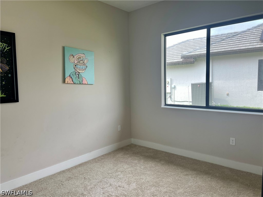 5252 Lamone Ln Property Photo 8