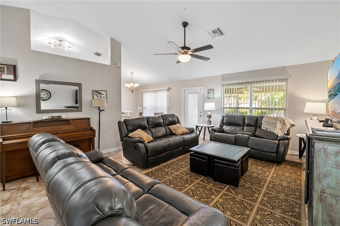 2409 E Edgewater Way Property Photo 11