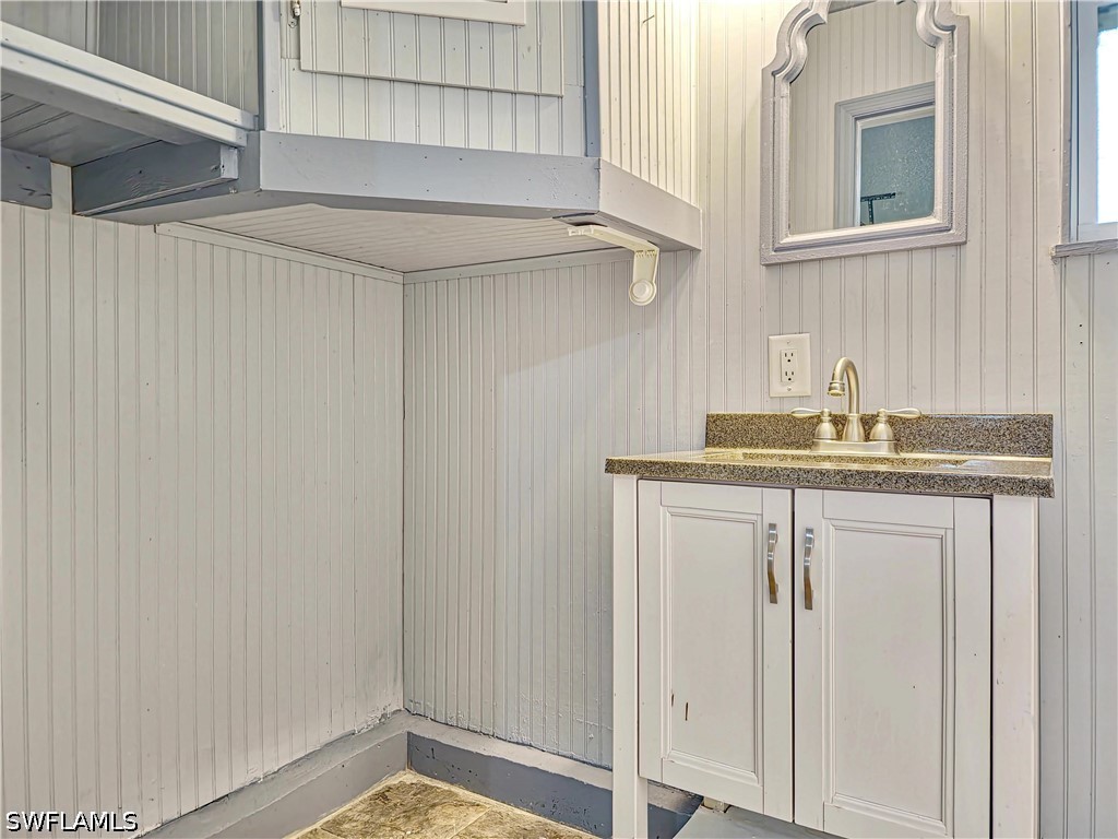 7425 Galloway Rd Property Photo 13