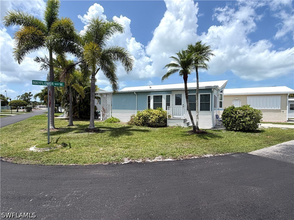 4701 Mayflower Way W Property Photo 3