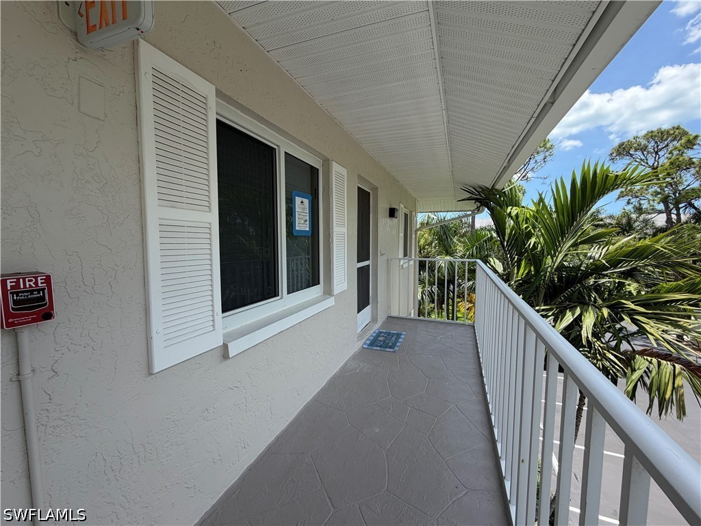 3002 Sandpiper Bay Cir A306 Property Photo 3