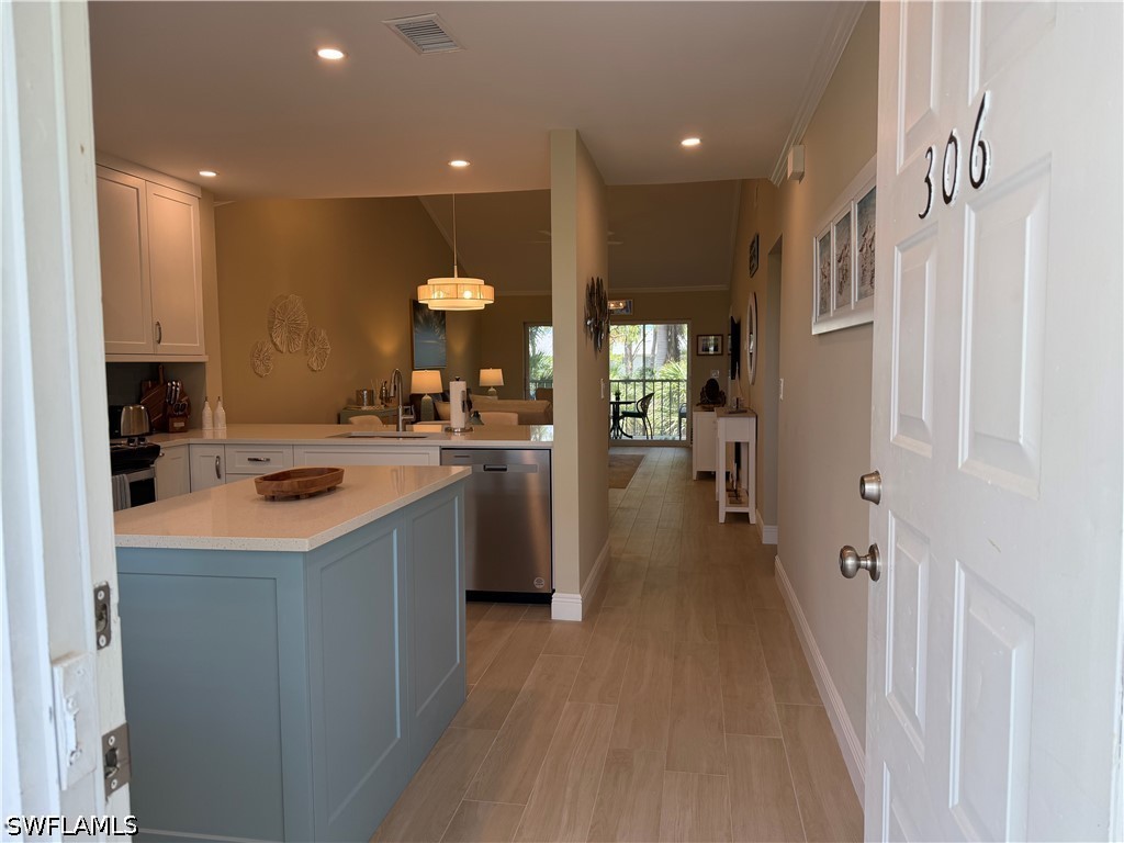 3002 Sandpiper Bay Cir A306 Property Photo 4