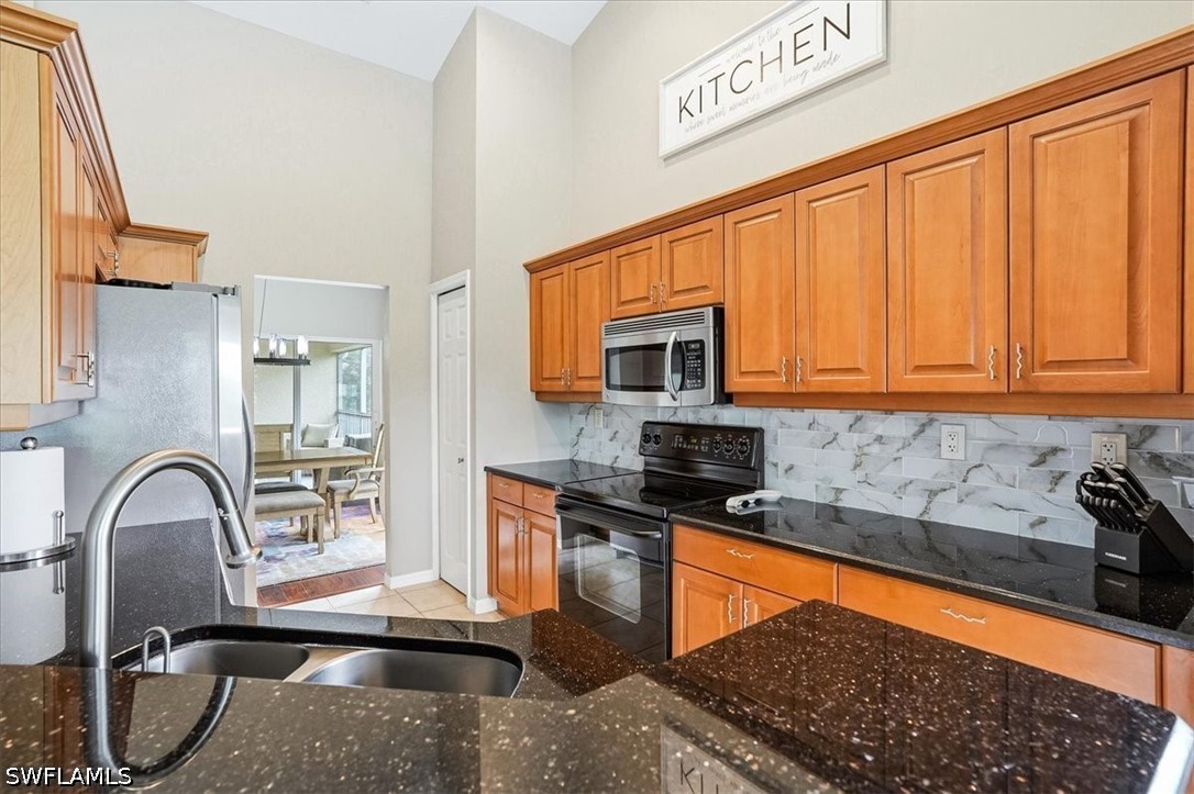 5615 Sherborn Dr 201 Property Photo 6