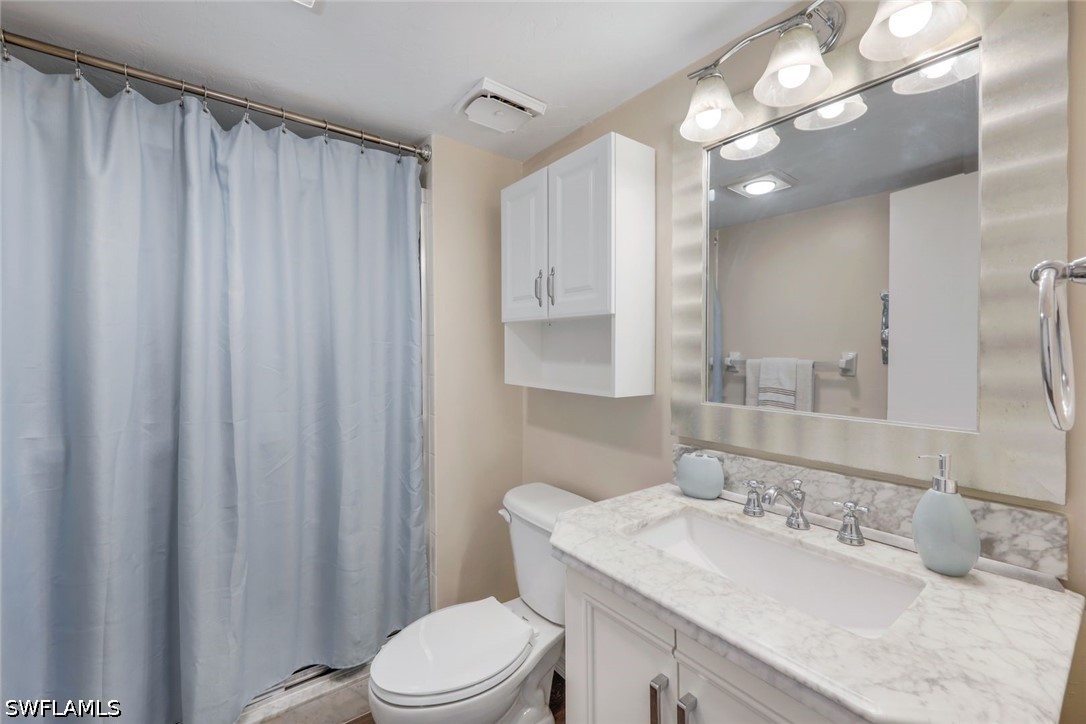 10475 Gulfshore Dr 142 Property Photo 13
