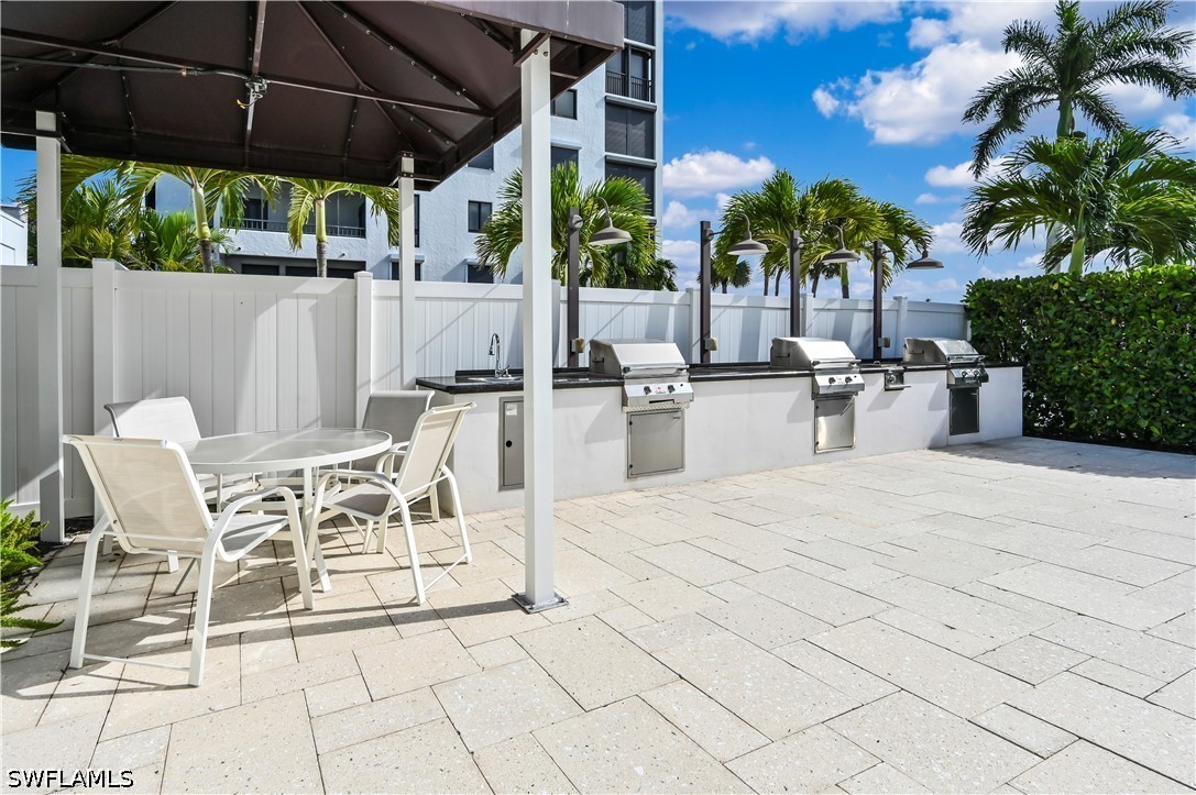 2316 Gulf Shore Blvd N 411 Property Photo 45