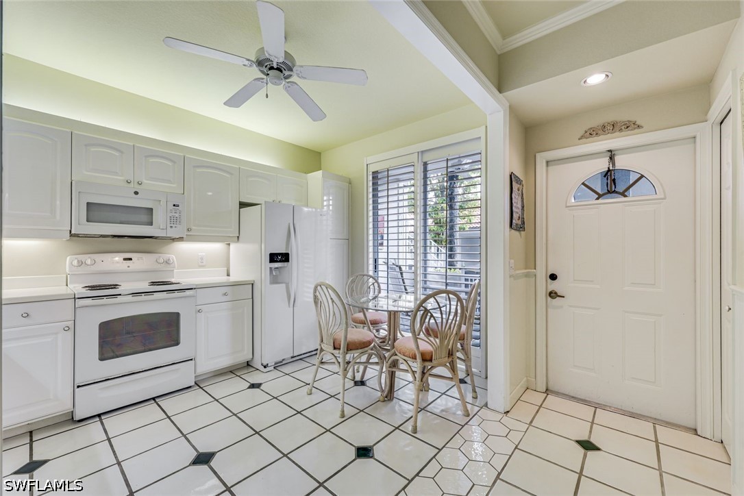 2325 Hidden Lake DR 1