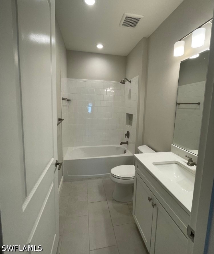 4600 Skysail Dr Property Photo 4