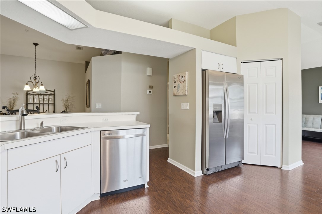 6914 Satinleaf Rd N 201 Property Photo 8