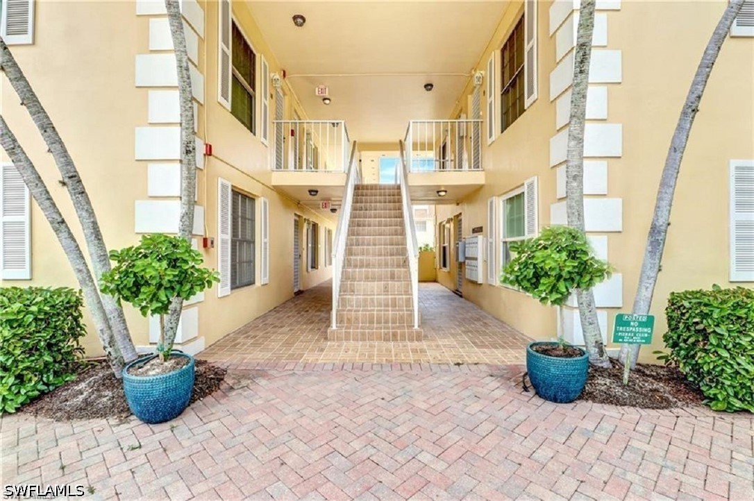 1222 Gordon Dr 18 Property Photo 6
