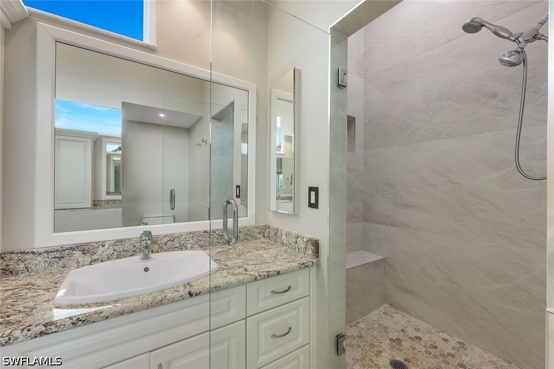 3858 Riviera Cir Property Photo 30