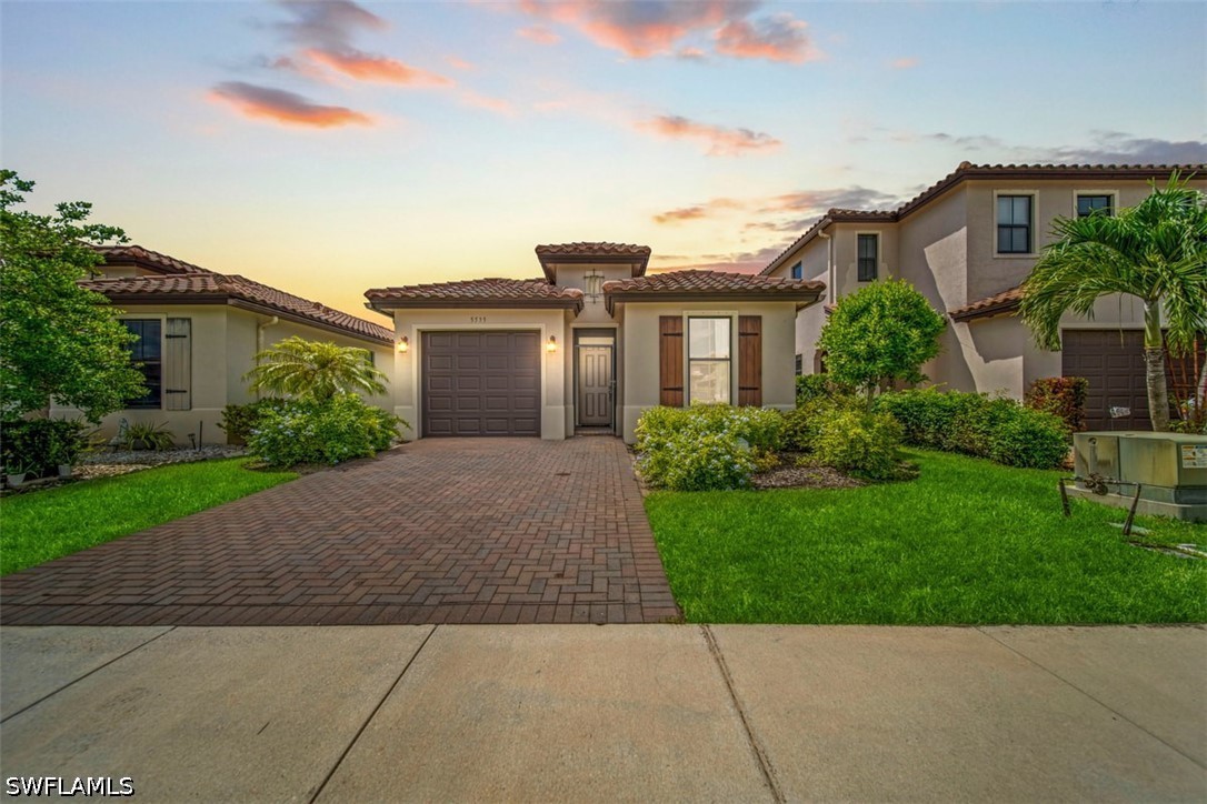 5535 Useppa DR Property Photo 1