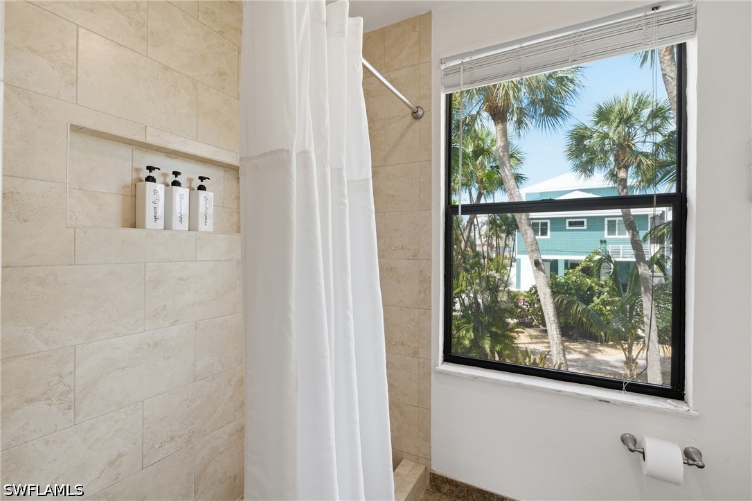 5370 / 5372 Palmetto St Property Photo 22